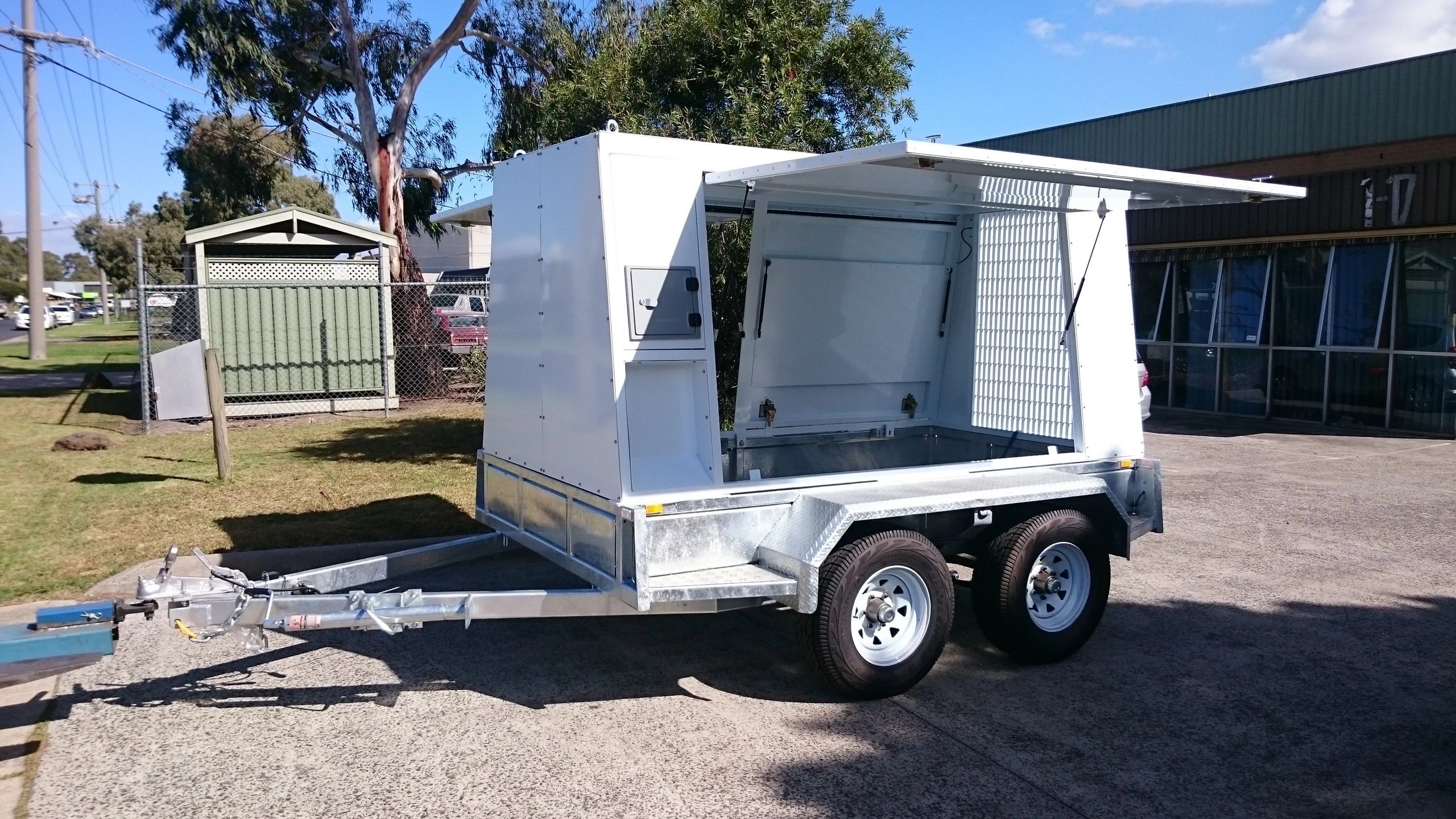 Water pump trailer